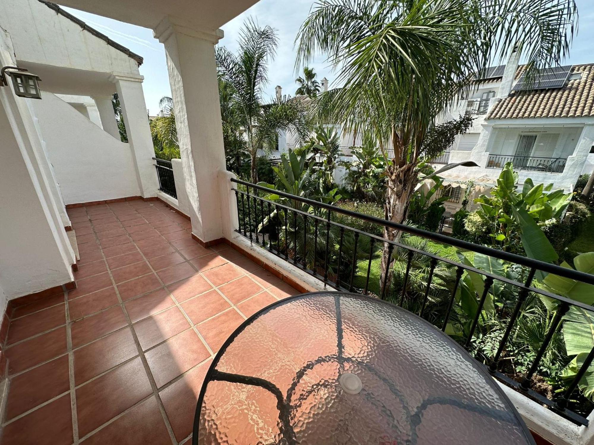 Apartamentos Naranjos Del Sol ماربيا المظهر الخارجي الصورة