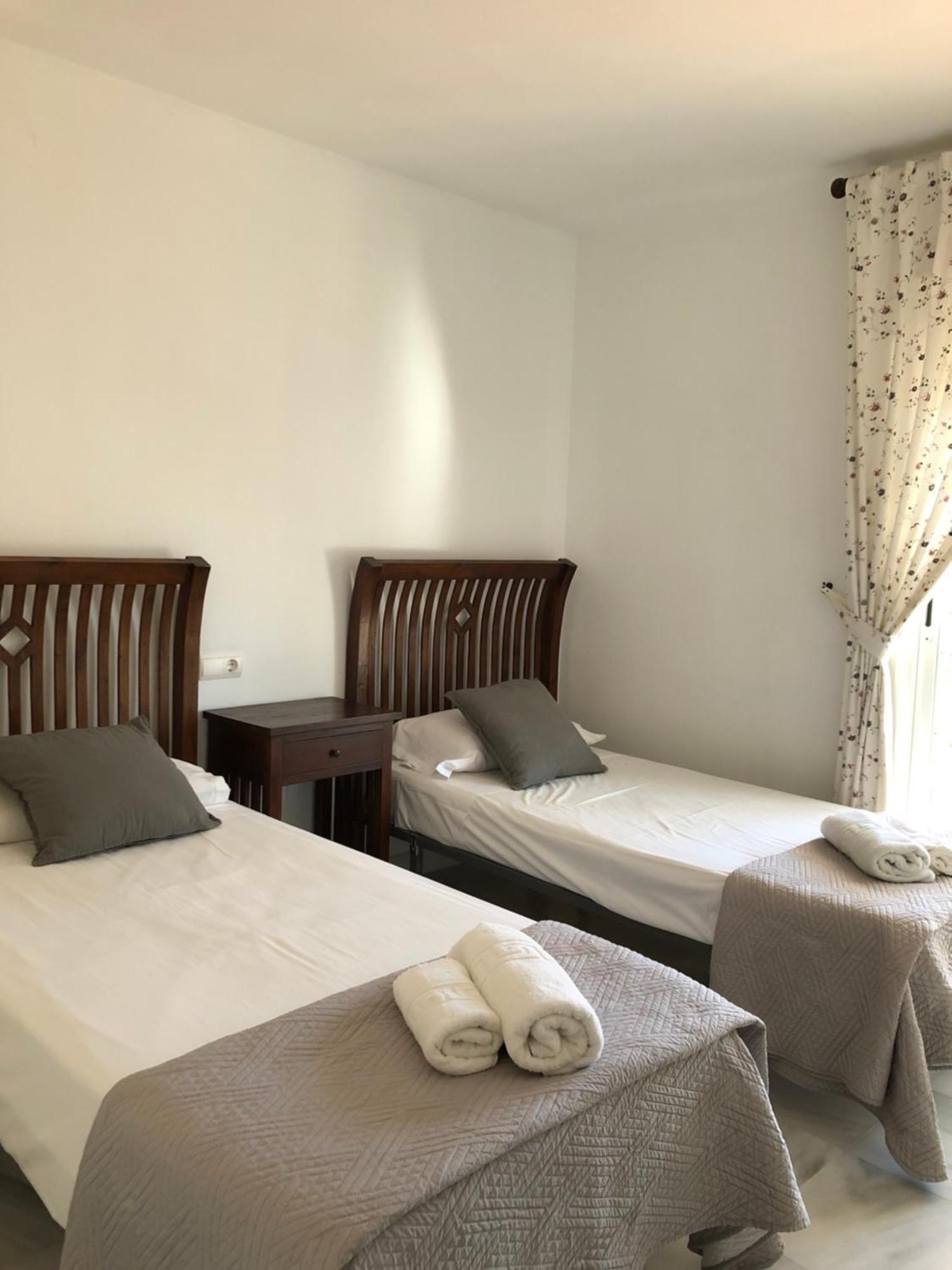 Apartamentos Naranjos Del Sol ماربيا المظهر الخارجي الصورة