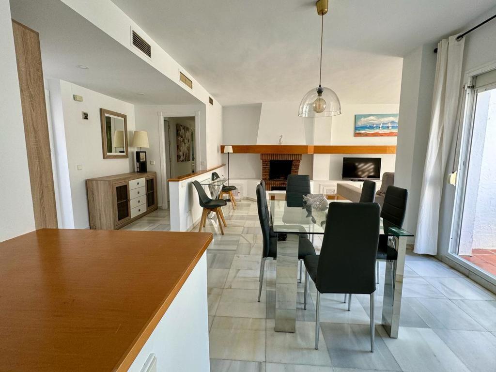 Apartamentos Naranjos Del Sol ماربيا المظهر الخارجي الصورة