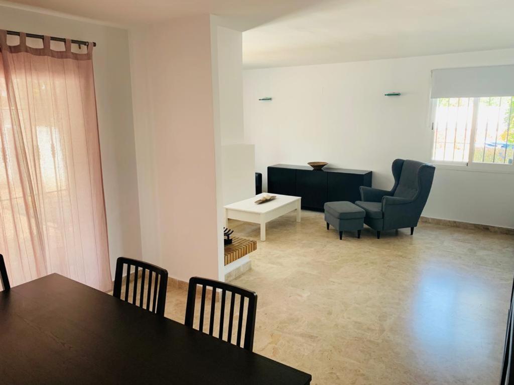 Apartamentos Naranjos Del Sol ماربيا المظهر الخارجي الصورة