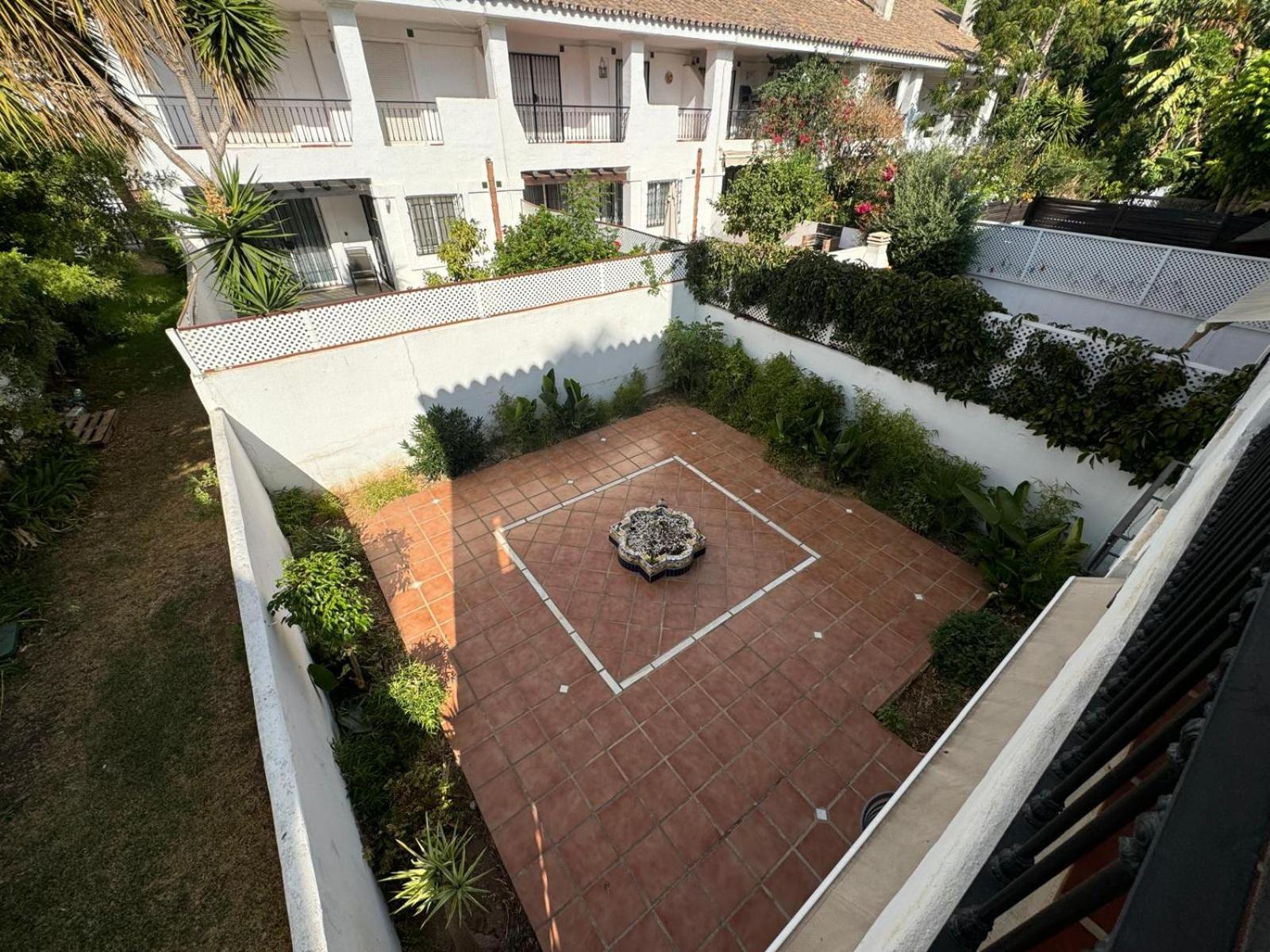 Apartamentos Naranjos Del Sol ماربيا المظهر الخارجي الصورة