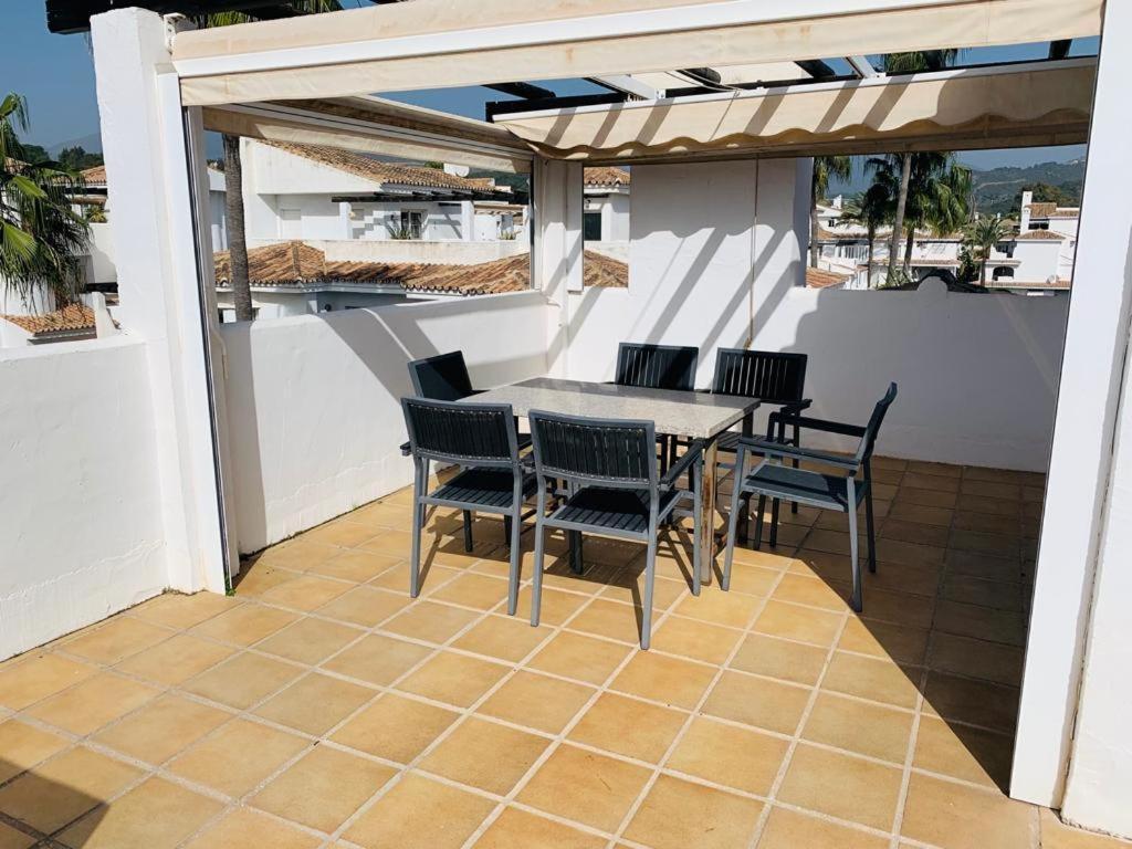 Apartamentos Naranjos Del Sol ماربيا المظهر الخارجي الصورة